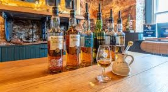 whisky-tasting